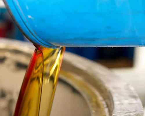 Wymiana oleju – co zrobić ze zużytym olejem?